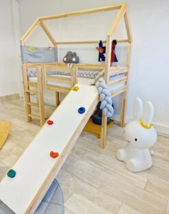 Lit Maison Pilotis Avec Plan D'escalade -GribouilleTa Chambre Soldes Magasin file 1236