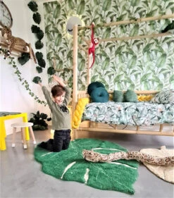 Tapis Grande Feuille De Monstera Nature Lorena Canals -GribouilleTa Chambre Soldes Magasin file 1477