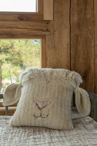 Coussin Lavable Mouton Nez Rose 5 Coussin Lavable Mouton Nez Rose – Image 3
