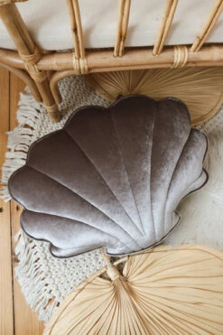 Coussin Décoratif En Velours Coquillage Gris Graphite Scintillant -GribouilleTa Chambre Soldes Magasin file 3398