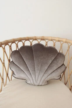 Coussin Décoratif En Velours Coquillage Gris Graphite Scintillant -GribouilleTa Chambre Soldes Magasin file 3401