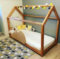 Lit Cabane En Hêtre Avec Ou Sans Barrières -GribouilleTa Chambre Soldes Magasin file 356