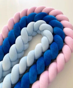 Tour De Lit Tressé 3 Grains Velours Uni Babyblue -GribouilleTa Chambre Soldes Magasin file 3710