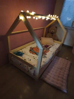 Lit Maison Avec Barrières En Pin Naturel Express -GribouilleTa Chambre Soldes Magasin file 534