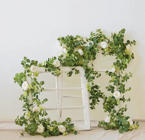 Guirlande D'Eucalyptus & Fleurs Blanches 3 Guirlande D'Eucalyptus & Fleurs Blanches