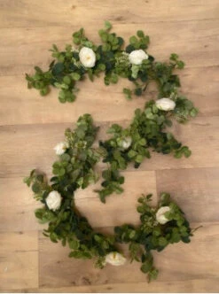 Guirlande D'Eucalyptus & Fleurs Blanches 9 Guirlande D'Eucalyptus & Fleurs Blanches -GribouilleTa Chambre Soldes Magasin file 548