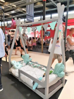 Lit Tipi De La Tribu CheYenne Avec Sommier -GribouilleTa Chambre Soldes Magasin file 591