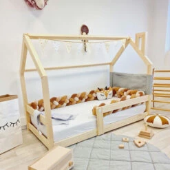 Lit Maison Avec Cheminée En Pin Naturel Avec Ou Sans Barrières